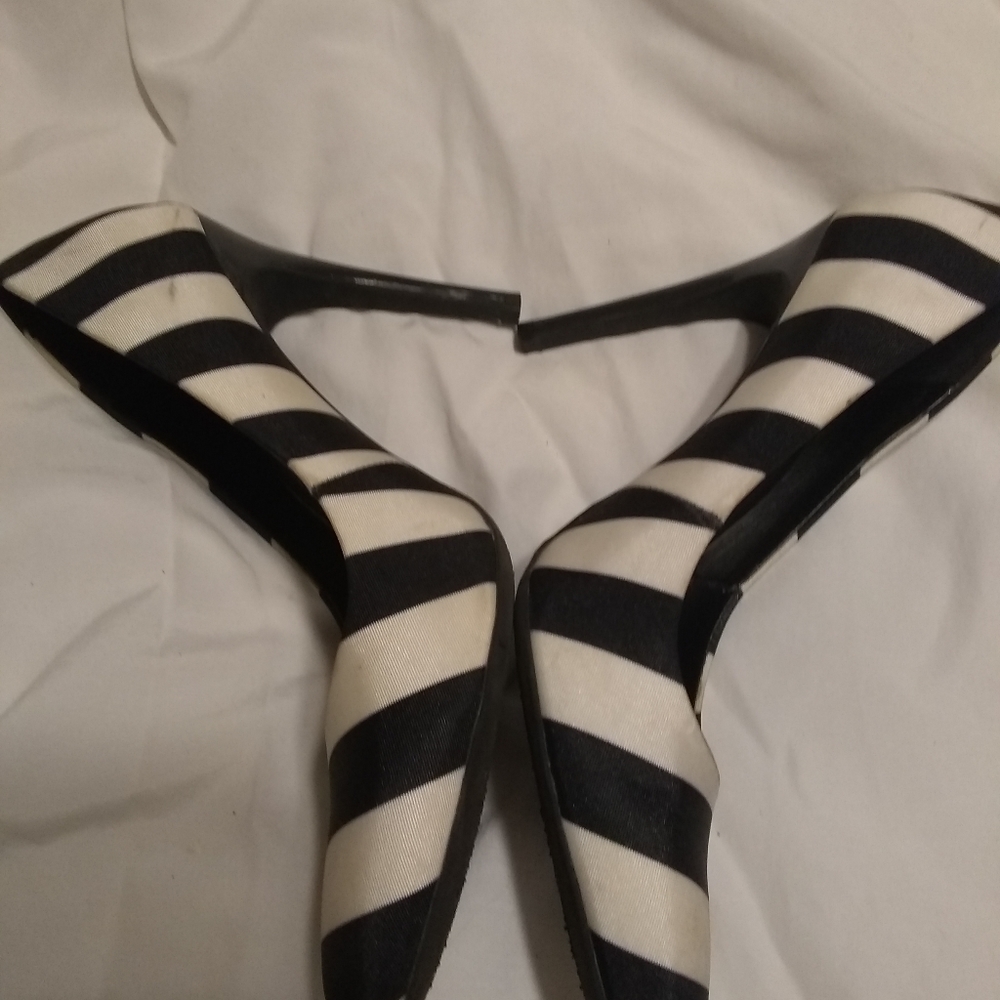 Cosmopolitan shoes - Picture 8 of 11
